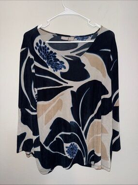 Chico’s Travelers Floral Scoop Neck Long Sleeve Top - size 3P. GG